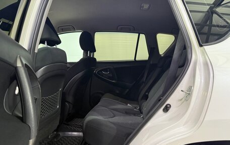 Toyota RAV4, 2011 год, 1 300 000 рублей, 27 фотография