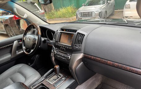 Toyota Land Cruiser 200, 2010 год, 3 000 000 рублей, 11 фотография