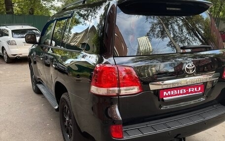 Toyota Land Cruiser 200, 2010 год, 3 000 000 рублей, 6 фотография