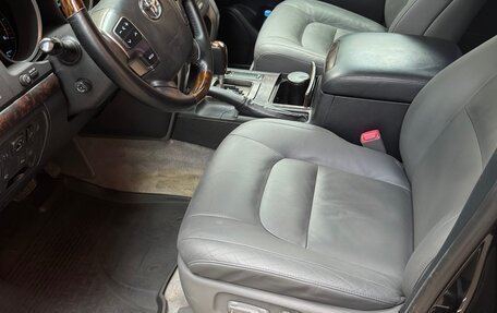Toyota Land Cruiser 200, 2010 год, 3 000 000 рублей, 17 фотография