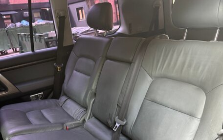 Toyota Land Cruiser 200, 2010 год, 3 000 000 рублей, 19 фотография