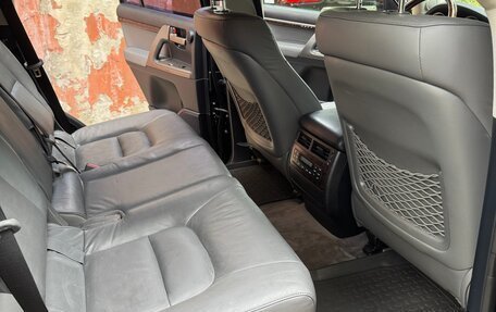 Toyota Land Cruiser 200, 2010 год, 3 000 000 рублей, 23 фотография