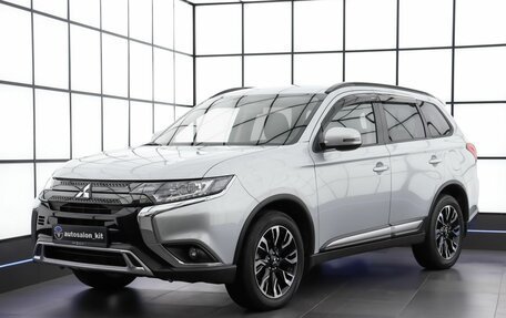 Mitsubishi Outlander III рестайлинг 3, 2022 год, 2 970 000 рублей, 1 фотография