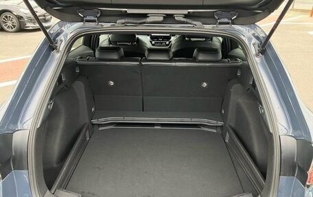 Toyota Corolla, 2023 год, 1 666 666 рублей, 28 фотография