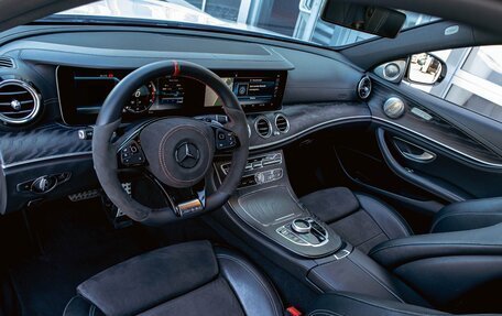 Mercedes-Benz E-Класс, 2018 год, 2 595 000 рублей, 16 фотография
