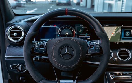 Mercedes-Benz E-Класс, 2018 год, 2 595 000 рублей, 20 фотография