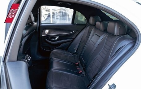 Mercedes-Benz E-Класс, 2018 год, 2 595 000 рублей, 21 фотография