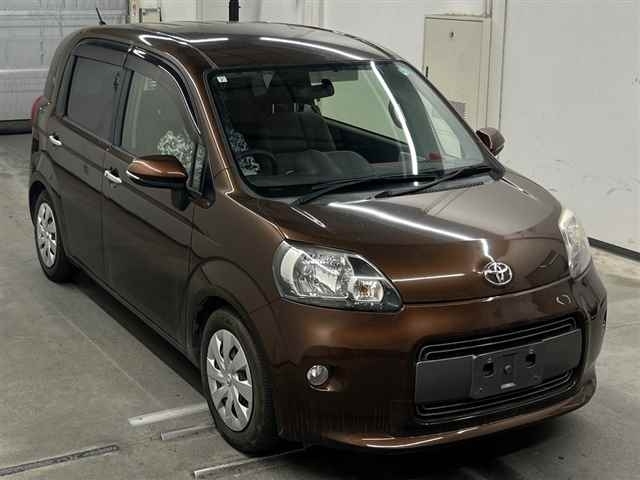 Toyota Porte II, 2015 год, 1 035 000 рублей, 1 фотография