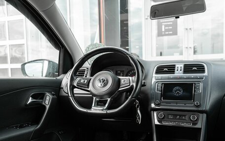 Volkswagen Polo VI (EU Market), 2019 год, 1 300 000 рублей, 15 фотография