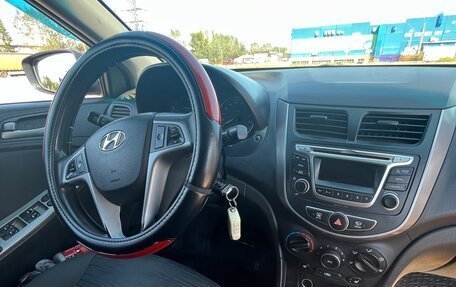 Hyundai Solaris II рестайлинг, 2014 год, 600 000 рублей, 11 фотография
