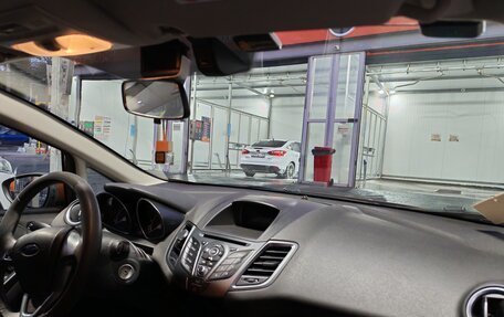 Ford Fiesta, 2016 год, 850 000 рублей, 18 фотография