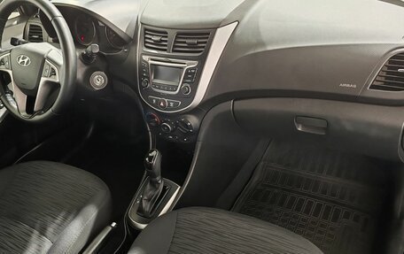 Hyundai Solaris II рестайлинг, 2016 год, 1 200 000 рублей, 16 фотография