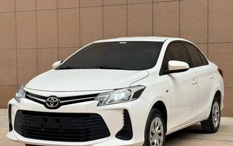 Toyota Vios III, 2023 год, 950 000 рублей, 1 фотография