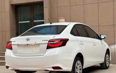 Toyota Vios III, 2023 год, 950 000 рублей, 6 фотография