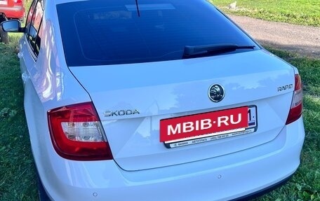 Skoda Rapid I, 2014 год, 800 000 рублей, 3 фотография