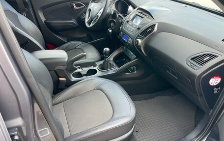 Hyundai ix35 I рестайлинг, 2015 год, 1 340 000 рублей, 10 фотография