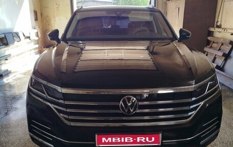 Volkswagen Touareg III, 2021 год, 7 500 000 рублей, 1 фотография