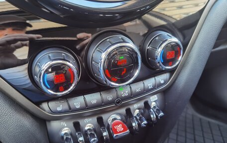 MINI Countryman II (F60), 2023 год, 2 900 000 рублей, 34 фотография