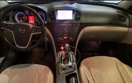 Opel Insignia II рестайлинг, 2011 год, 800 000 рублей, 2 фотография