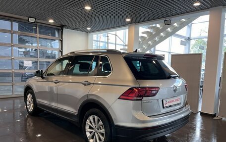 Volkswagen Tiguan II, 2018 год, 2 960 000 рублей, 5 фотография