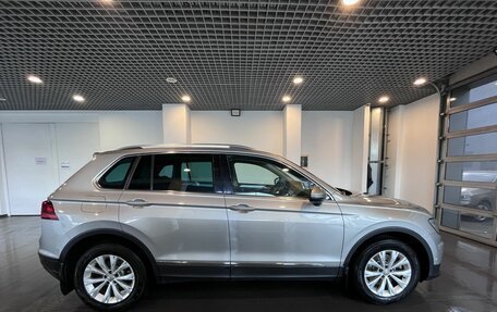 Volkswagen Tiguan II, 2018 год, 2 960 000 рублей, 2 фотография