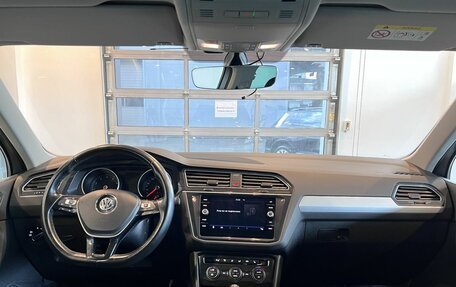 Volkswagen Tiguan II, 2018 год, 2 960 000 рублей, 9 фотография