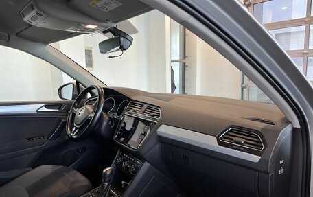 Volkswagen Tiguan II, 2018 год, 2 960 000 рублей, 12 фотография