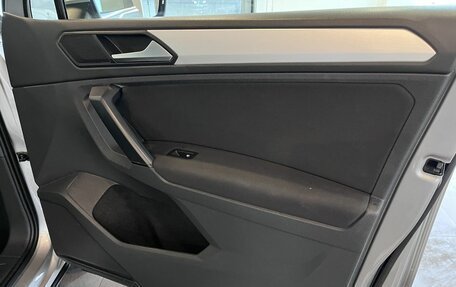 Volkswagen Tiguan II, 2018 год, 2 960 000 рублей, 28 фотография