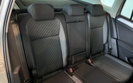 Volkswagen Tiguan II, 2018 год, 2 960 000 рублей, 34 фотография