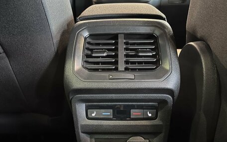 Volkswagen Tiguan II, 2018 год, 2 960 000 рублей, 32 фотография