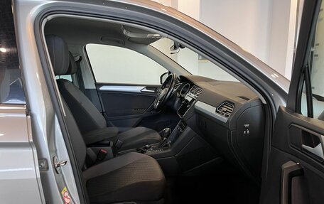 Volkswagen Tiguan II, 2018 год, 2 960 000 рублей, 29 фотография