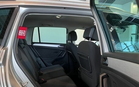 Volkswagen Tiguan II, 2018 год, 2 960 000 рублей, 26 фотография
