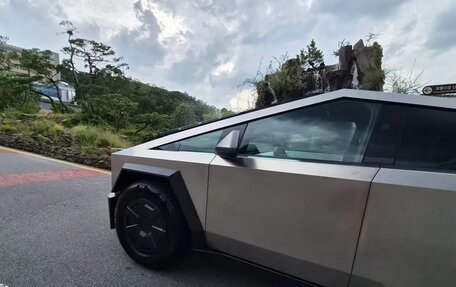 Tesla Cybertruck, 2026 год, 18 999 750 рублей, 8 фотография