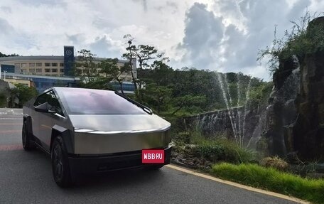 Tesla Cybertruck, 2026 год, 18 999 750 рублей, 3 фотография
