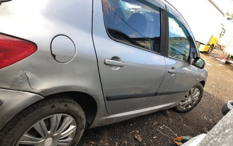 Peugeot 307 I, 2001 год, 175 000 рублей, 10 фотография