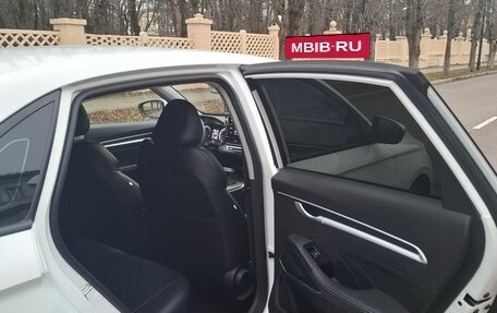 Geely Emgrand, 2024 год, 1 700 000 рублей, 13 фотография