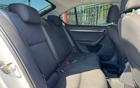 Skoda Octavia, 2019 год, 1 825 000 рублей, 12 фотография