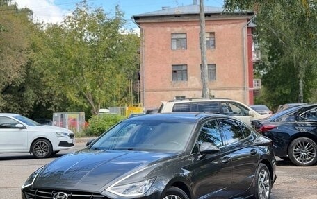 Hyundai Sonata VIII, 2021 год, 2 450 000 рублей, 1 фотография