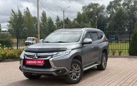 Mitsubishi Pajero Sport III рестайлинг, 2017 год, 2 250 000 рублей, 3 фотография