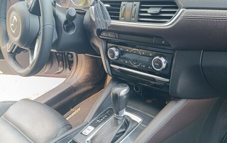 Mazda 6, 2018 год, 2 100 000 рублей, 5 фотография