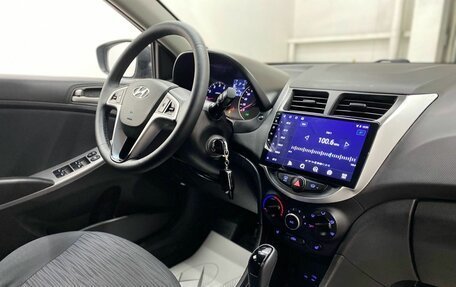Hyundai Solaris II рестайлинг, 2015 год, 1 199 000 рублей, 35 фотография