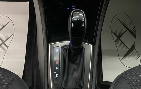 Hyundai Solaris II рестайлинг, 2015 год, 1 199 000 рублей, 30 фотография