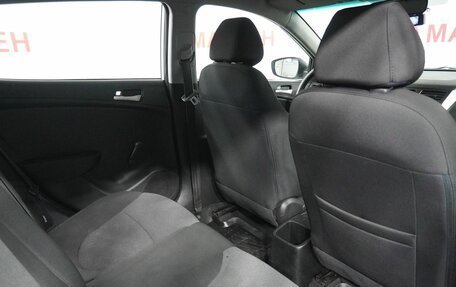 Hyundai Solaris II рестайлинг, 2013 год, 639 000 рублей, 11 фотография