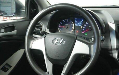 Hyundai Solaris II рестайлинг, 2013 год, 639 000 рублей, 16 фотография