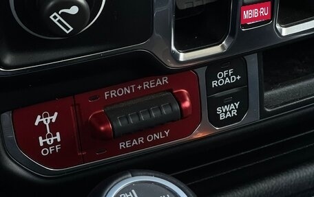 Jeep Wrangler, 2022 год, 5 900 000 рублей, 23 фотография