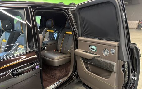 Rolls-Royce Cullinan, 2021 год, 37 900 000 рублей, 11 фотография