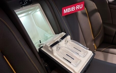 Rolls-Royce Cullinan, 2021 год, 37 900 000 рублей, 17 фотография