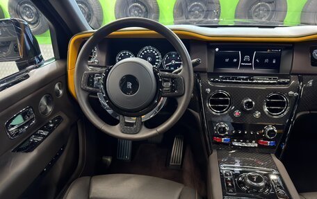 Rolls-Royce Cullinan, 2021 год, 37 900 000 рублей, 24 фотография
