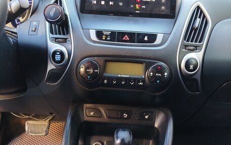 Hyundai ix35 I рестайлинг, 2010 год, 117 000 рублей, 9 фотография