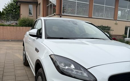 Jaguar E-Pace, 2020 год, 3 700 000 рублей, 12 фотография